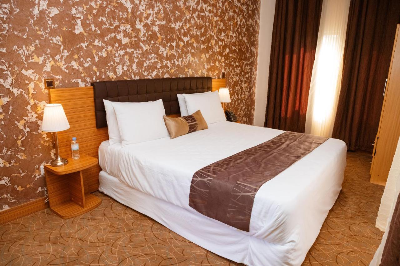 Ndaru Luxury Suites Кігалі Екстер'єр фото